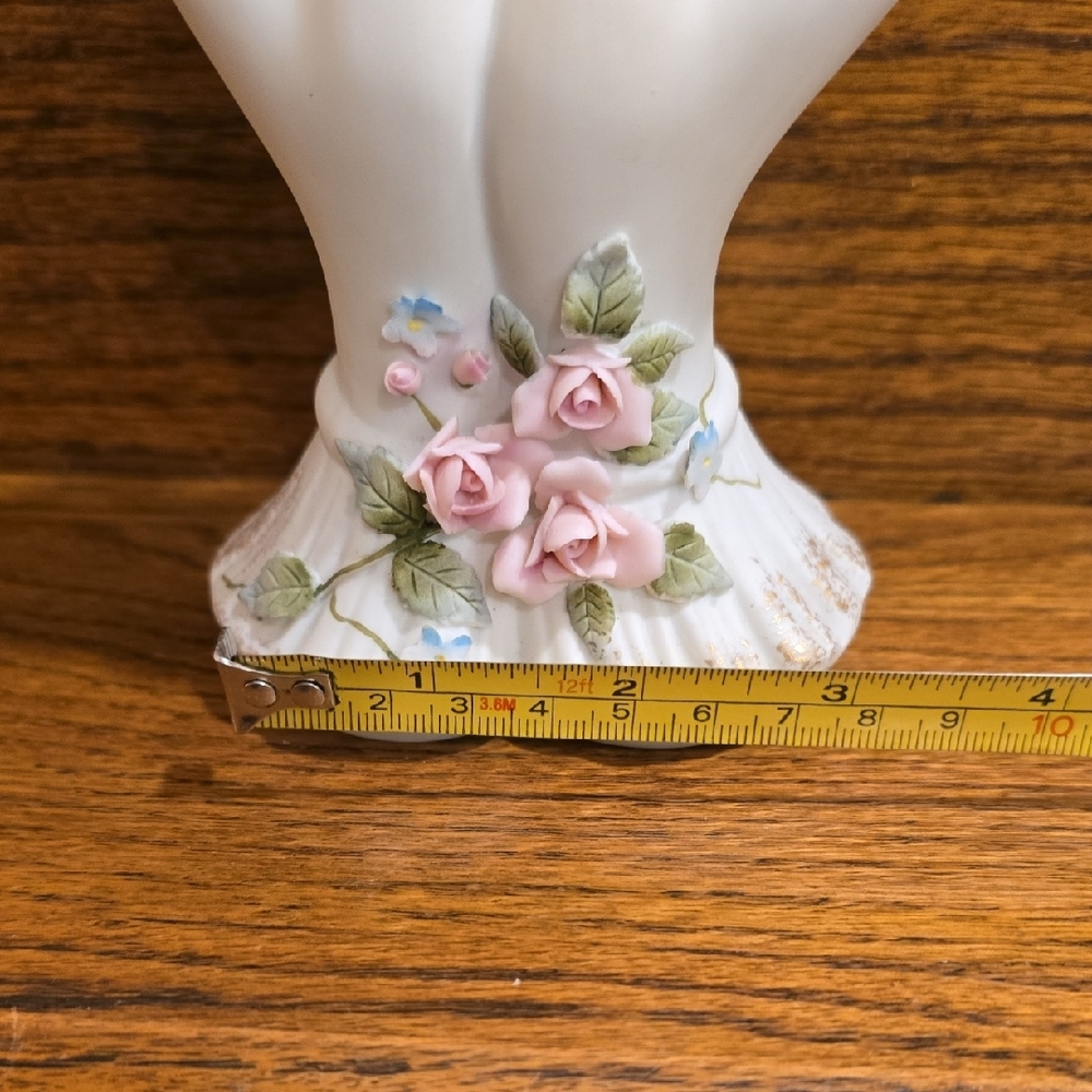 Lefton Vintage White Lady Hands Vase with Pink Flowers - Picture 10 of 10